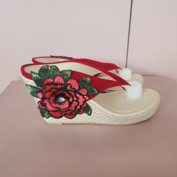 Toe Floral Sapo Wedges [BEIGE/RED]