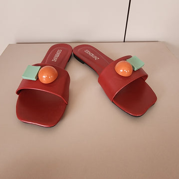 Buttons Slippers [RED]