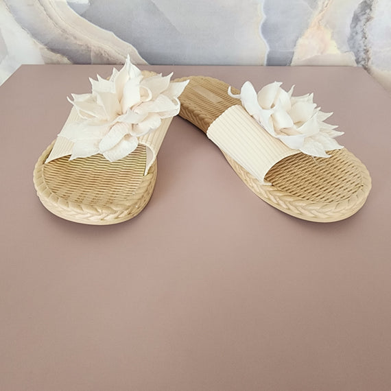 Big Flower Slippers [WHITE]